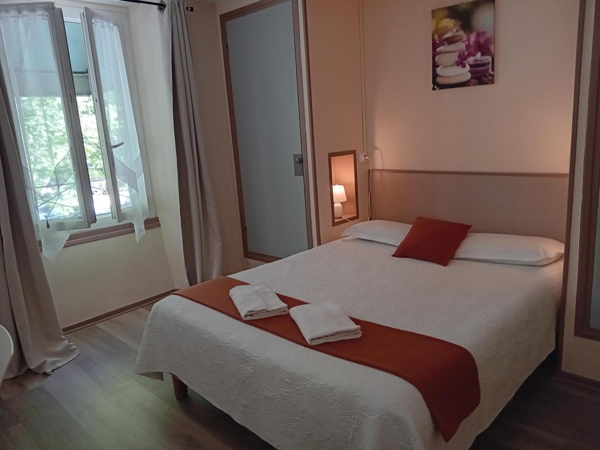 Thueyts Hotel La Gravenne חדר תמונה